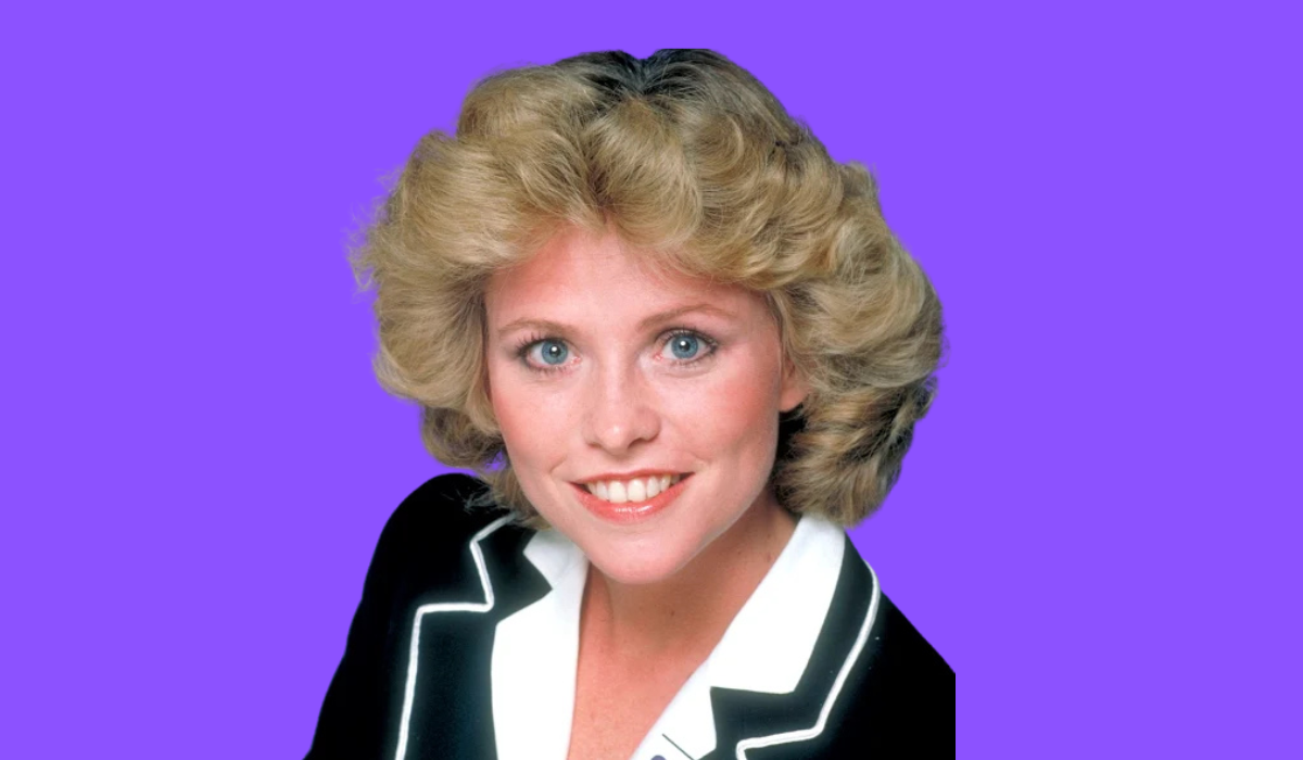 lauren tewes net worth & Bio